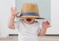 【帽子選びのポイント】サイズは頭囲の+1～3cmがベスト！※画像はイメージです（Tamara Sales/stock.adobe.com）