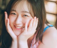 『遠藤璃菜1st写真集 MOMENT』Amazon限定カバー