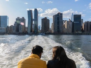 NYでは地下鉄よりフェリーがクール？　エコで景色も楽しめると通勤に利用