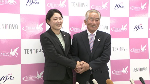 山口衛里監督と武冨豊さん　2024年3月撮影