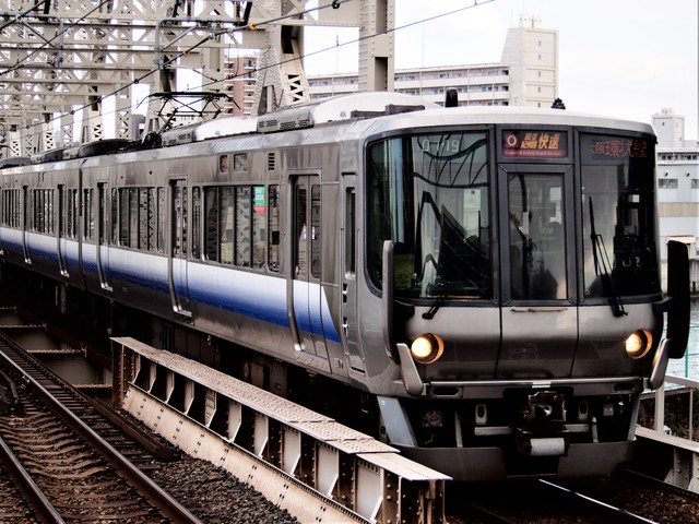 JR西日本も防犯カメラの設置を進めていく　