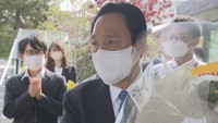 初登庁した辻村修市長