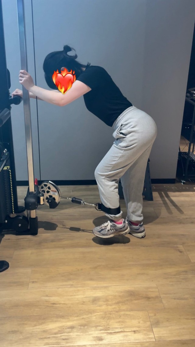 ジムでトレーニングをするのもストレス発散になる／のんさん（@n_nongram）提供