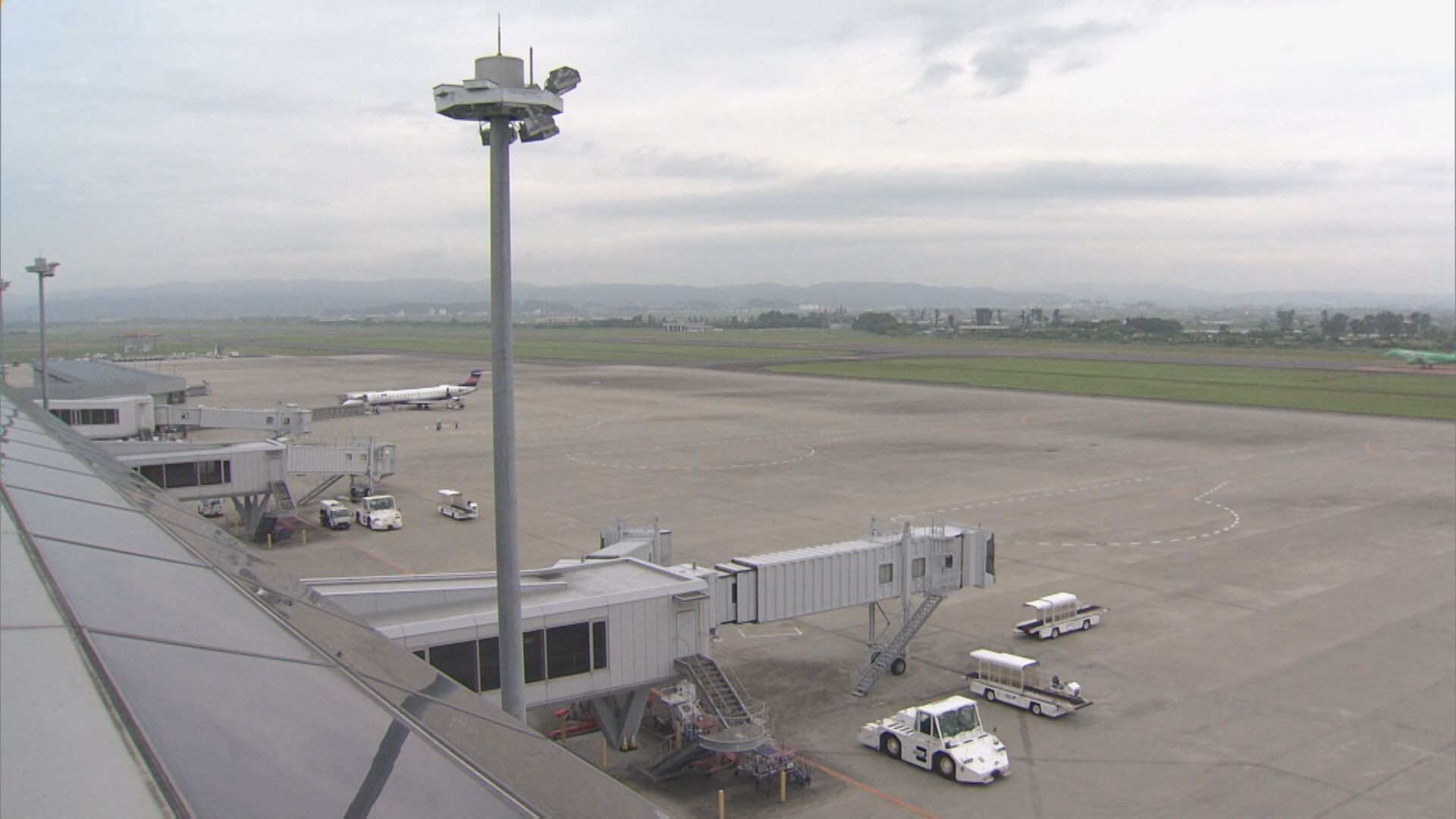 飛行機の手荷物に「爆弾が入っている」　出発を遅らせた75歳男を書類送検　「冗談で言った」　宮城