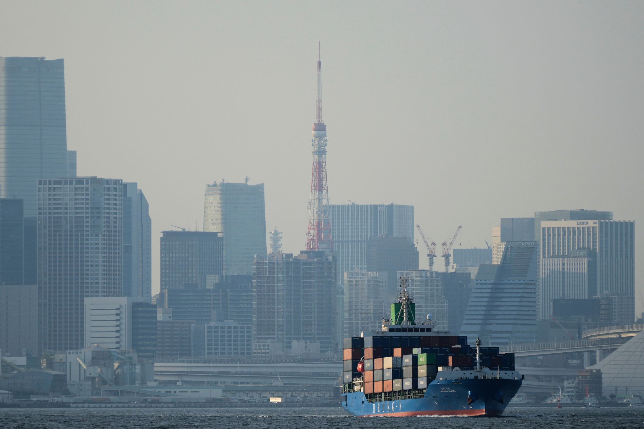 Japans Exporte steigen im Januar um 17 % dank starker Lieferungen nach ...