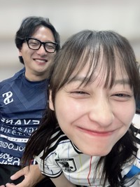 影山優佳さん「弟と観戦会ンゴね〜」（本人の公式Xから）