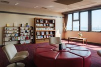 新設した本屋「aru」　提供：MIKOSI