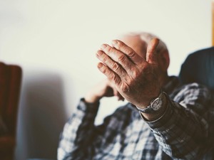 ナンパでできた年の離れた友人が誘ってきたのはラブホテルだった