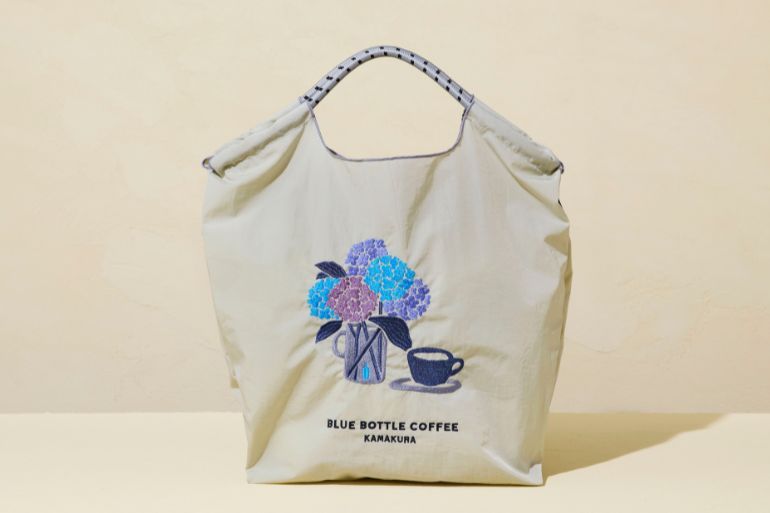 ボールアンドチェーン ブルーボトルコーヒー 鎌倉 限定 これは欲しい！【ブルーボトルコーヒー】鎌倉カフェ限定の「紫陽花