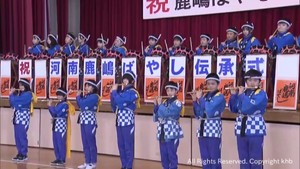 伝統芸能の河南鹿嶋ばやし　６年生が５年生に引き継ぐ伝承式　宮城・石巻市