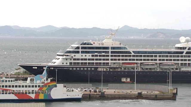 クルーズ客船「アザマラ・パシュート」　高松港・4日