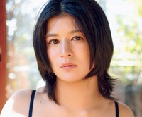 山岡聖怜「週刊SPA! 」（扶桑社）3月24・31日合併号より＝撮影／鈴木大喜 ヘアメイク／塩田結香（JULLY） スタイリング／米丸友子