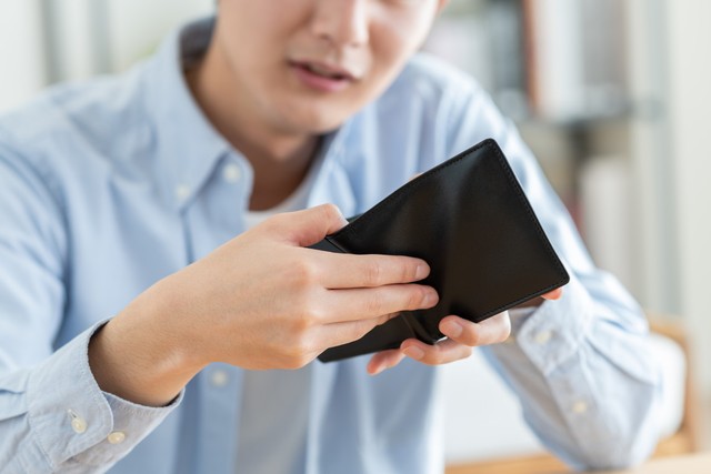 残金を常に把握している人はどのくらいいる？　※画像はイメージです（pain au chocolat/stock.adobe.com）
