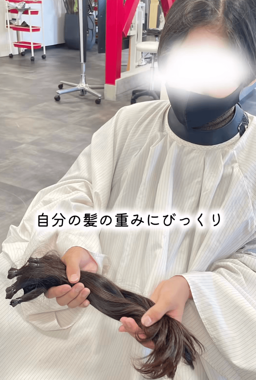 自分の髪の重みにびっくり！（提供：@piro_4boysmomさん）