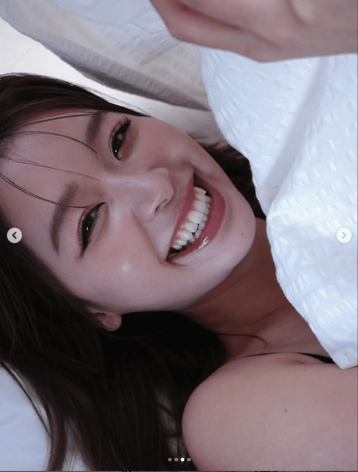 「FLASH」（26年1月20日発売号）に登場したSakuraのオフショット　本人のインスタグラム（＠sakura_personaltrainer）より＝2026年1月20日投稿