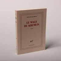 ロシアのプーチン大統領を権力者にした黒幕、想像の人物描いた小説がフランスで注目　