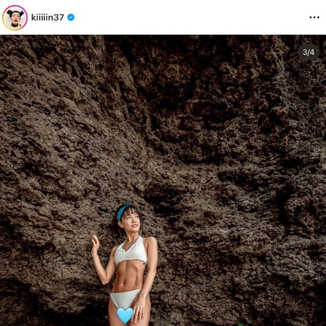 吉本新喜劇・金原早苗さん「自分史上一番良い体で写真撮影」（本人の公式インスタグラムから）