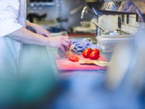 母と叔母の手料理解凍生活にさよなら。自炊して本当の一人暮らし