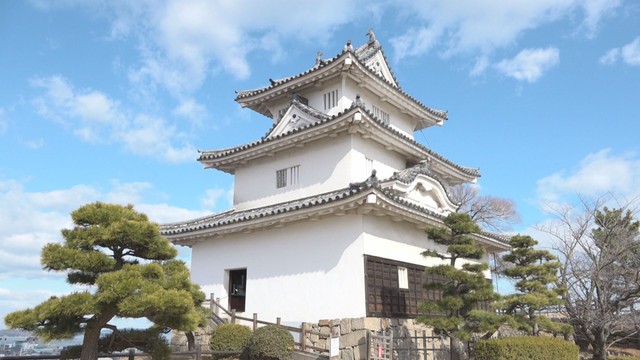 セット購入で25％お得に！丸亀城と中津万象園の共通券を販売　香川