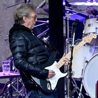 公演を途中で打ち切ったエリック・クラプトン