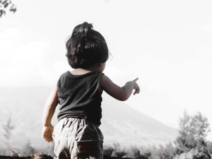 努力を重ね手に入れた「専門医」の肩書を、育児によって失うのか