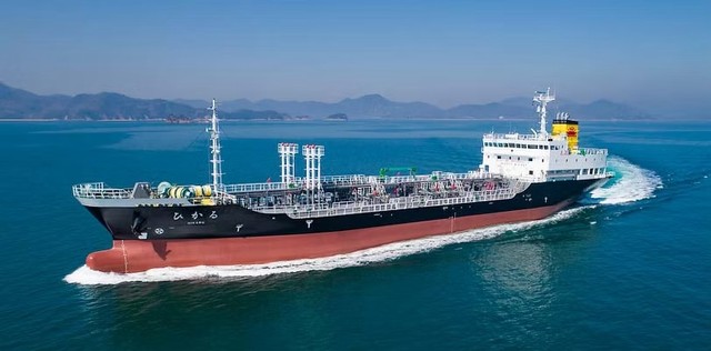 2023年2月に竣工した「ひかる」（東幸海運提供）