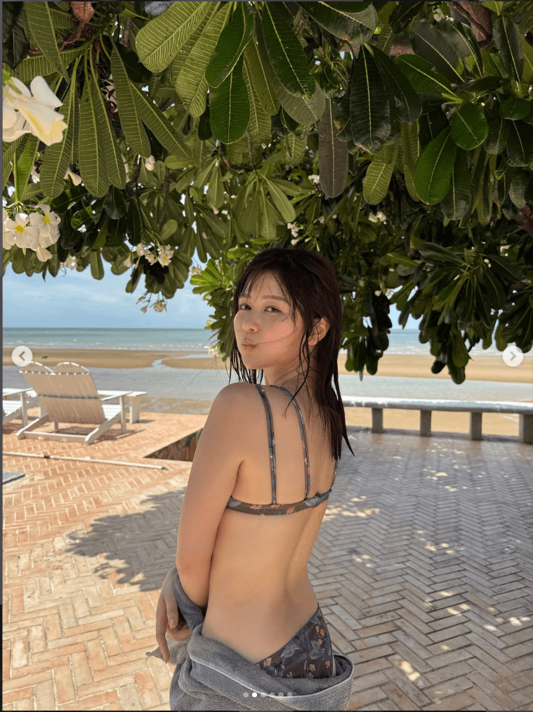「FLASH」（26年10月6日発売号）に登場した冴木柚葉のオフショット　本人のインスタグラム（＠yuzuha_saeki）より
