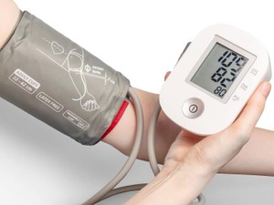 たかが血圧されど血圧。看護学生の私は血圧測定の練習に夏を捧げた