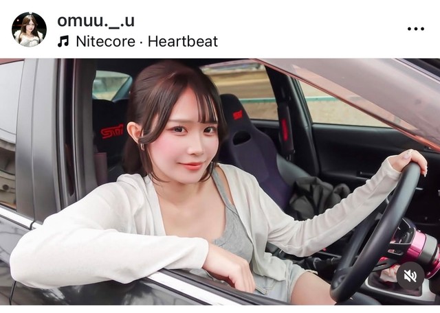 小咲むう（@omuu._.u）さんのインスタグラムより