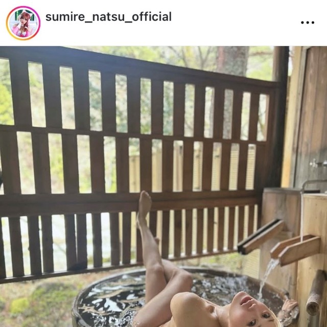 夏すみれインスタグラム(@sumire_natsu_official)より
