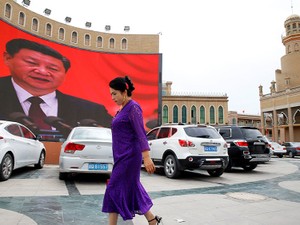 ウイグルの「再教育」に懸念　米中が抱える人権問題の火種