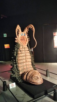 特徴的なフォルムが人気の「古代怪獣ツインテール」