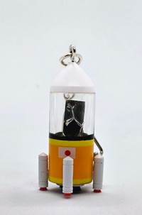 カプセルもロケット型で可愛い（りきまろさん提供）