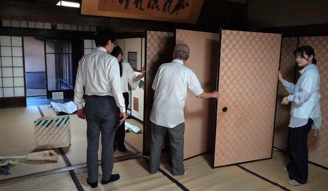 藤野家住宅の内部。「数寄屋風意匠の町家の秀作」とされる（今年１０月、京都市中京区）
