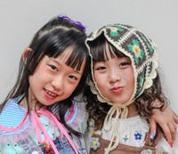 「左からさくちゃん、はーちゃん」株式会社ポップティーンの公式サイトより