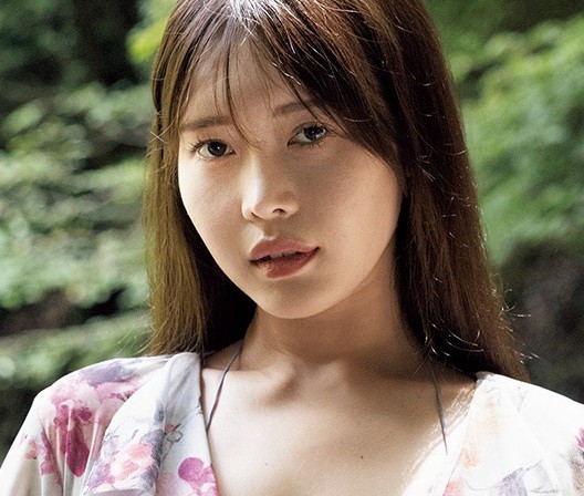 白川愛梨（撮影／中山雅文　ヘアメイク／花房みなみ　スタイリング／毛塚由恵）