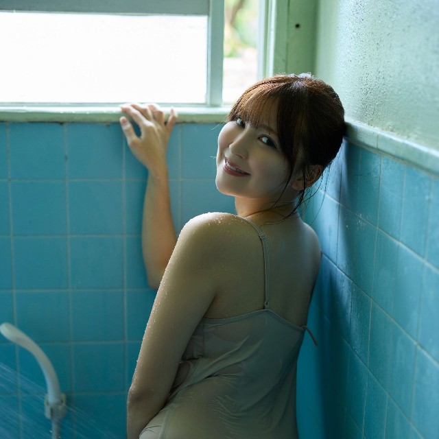 成瀬かのん2ndDVD『Petite』（エスデジタル）より