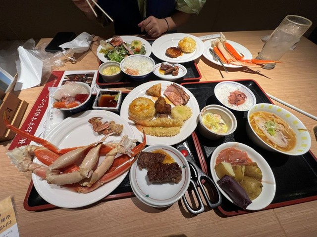 贅沢すぎるビュッフェ ※ぽにょさん提供