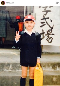俳優のリンリンさん。幼少期の写真（本人のインスタグラムから）