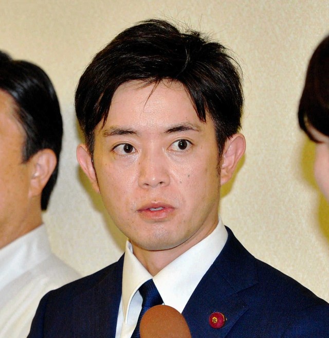 橋本健氏