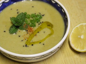 トランプ氏退場へ　サウジとトルコに融和の動き