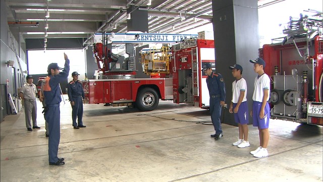日々の「備え」の大切さ学ぶ　中学生が消防署で職場体験　香川・善通寺市
