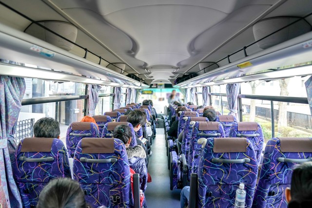 バスの座席　※写真はイメージ（Surachetsh/stock.adobe.com）