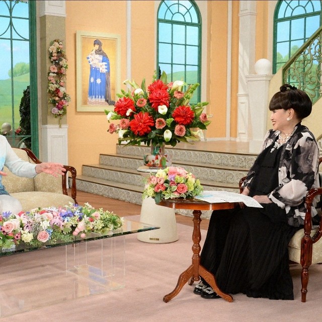 「徹子の部屋」  黒柳徹子(右)、ロザンナ＝テレビ朝日提供