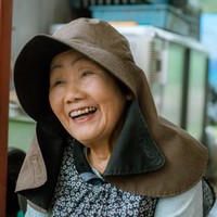 明日は畑で何しよう？と思いながら寝るので、毎日幸せな気分をキープ。悩む前に、動くがモットー（画像提供：KADOKAWA　撮影：竹村麻紀子）