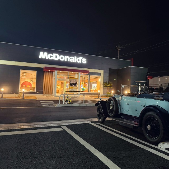 マックへ行くにもロールス・ロイス／W.K.Bさん（@WcCartney）提供