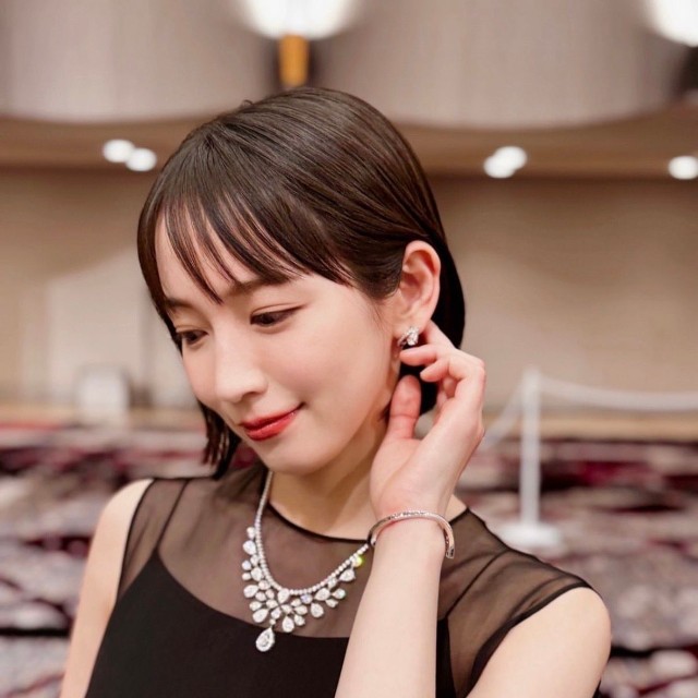 吉岡里帆（@riho_yoshioka）さんのインスタグラムより