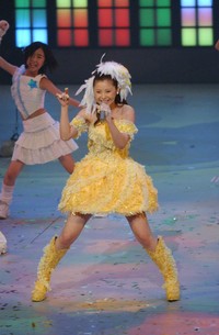 松浦亜弥＝2004年撮影