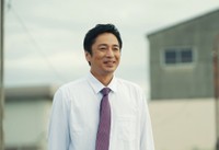 夫役の徳井義実