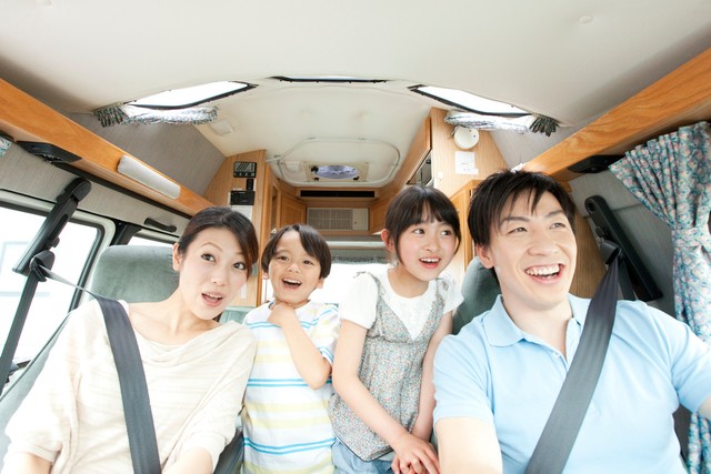 レンタカーで一緒にドライブに行きたい芸能人とは？　※画像はイメージです （Paylessimages/stock.adobe.com）
